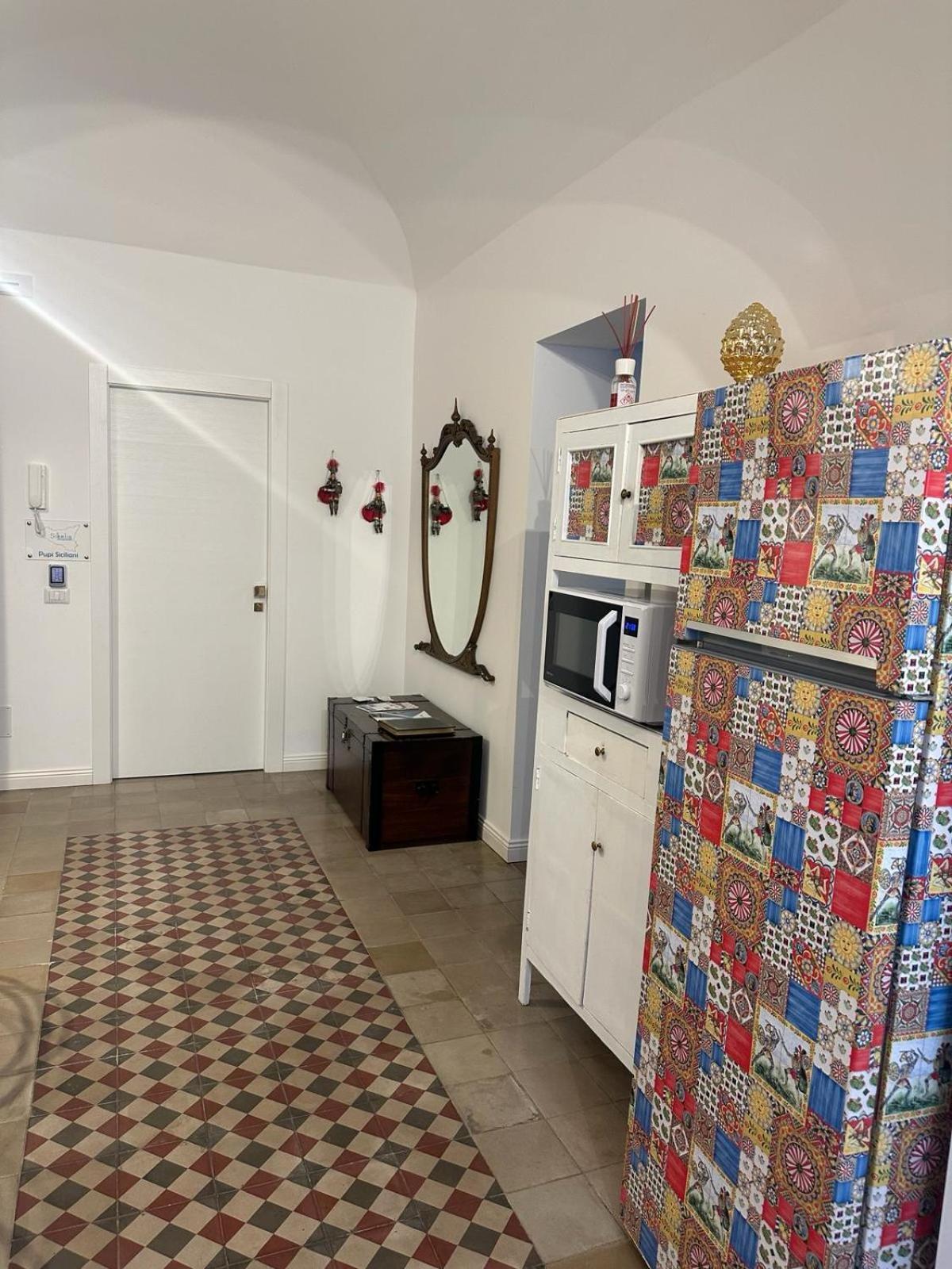 Sikelia-sicilian rooms Aeroporto di Catania Fontana Rossa Esterno foto